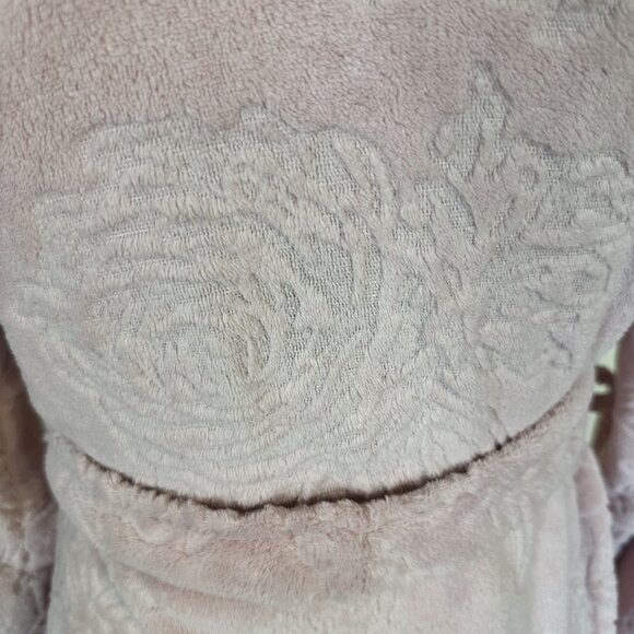 Pink Floral Embossed Plush Bathrobe Belted Shawl Collar Womens L Stan Herman - Picture 3 of 8